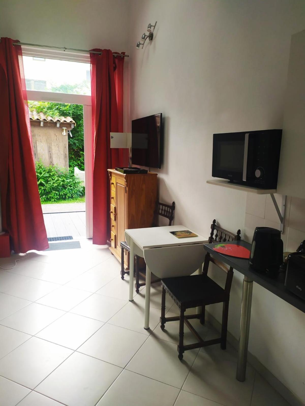 Les Bains Douches Aparthotel เปรีเกอ ภายนอก รูปภาพ