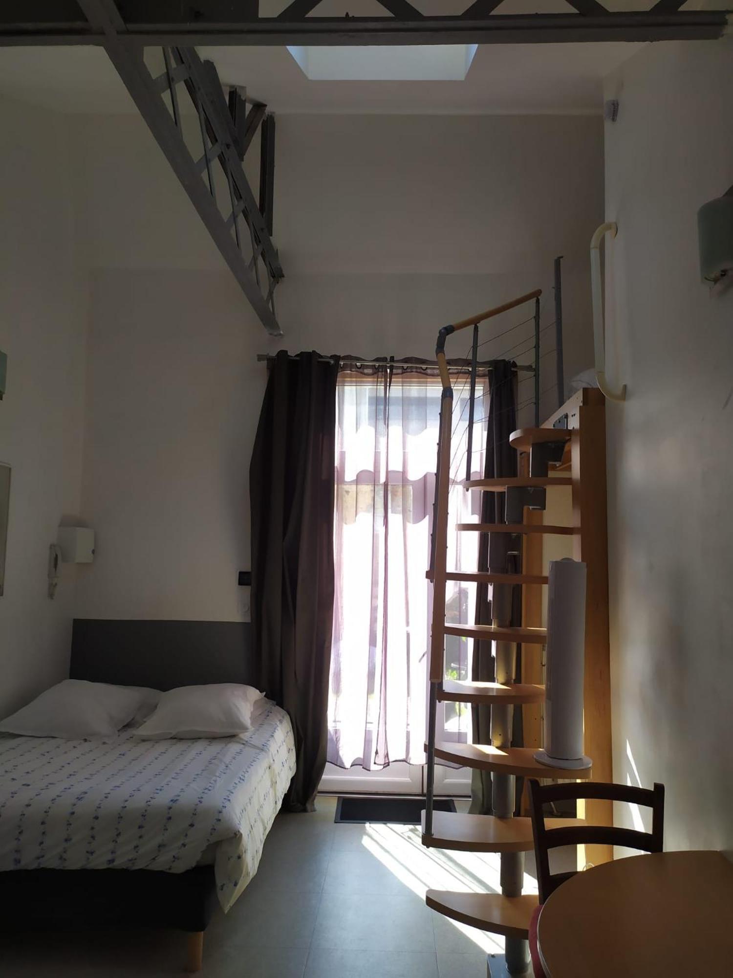 Les Bains Douches Aparthotel เปรีเกอ ภายนอก รูปภาพ