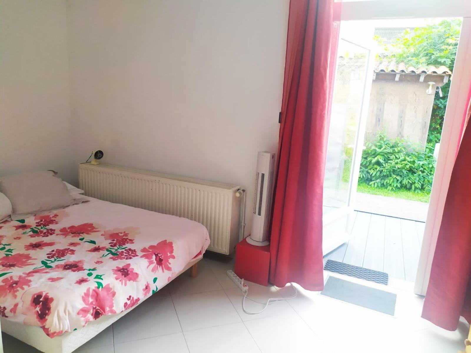 Les Bains Douches Aparthotel เปรีเกอ ภายนอก รูปภาพ