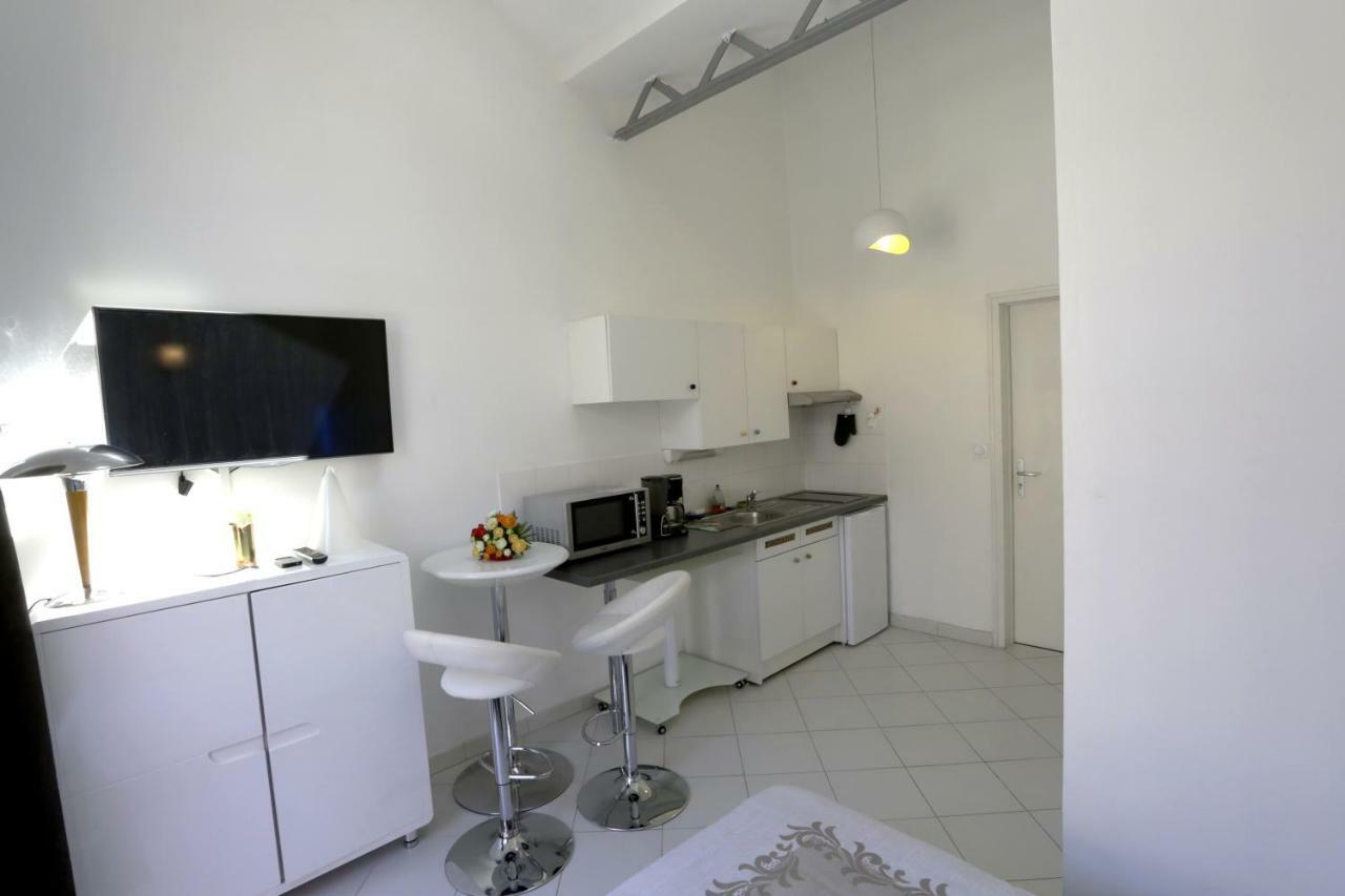 Les Bains Douches Aparthotel เปรีเกอ ภายนอก รูปภาพ