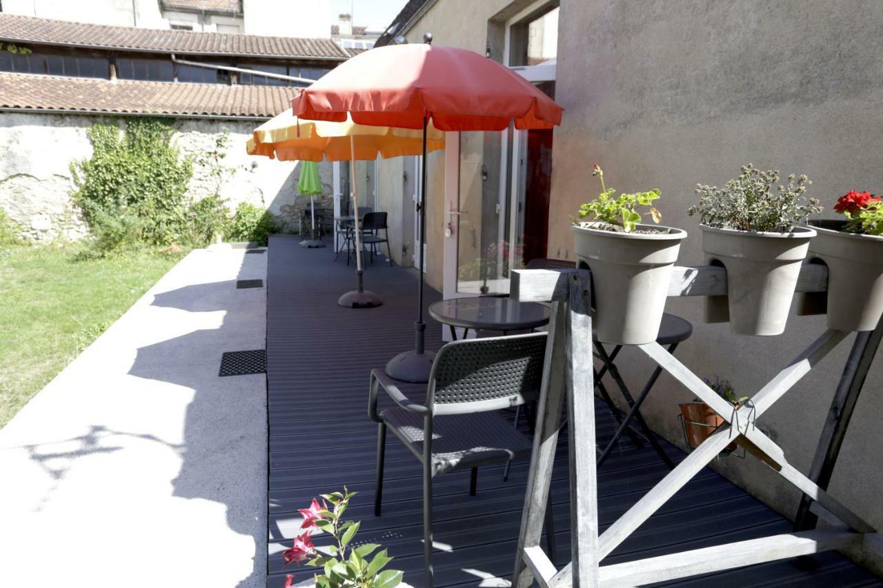 Les Bains Douches Aparthotel เปรีเกอ ภายนอก รูปภาพ