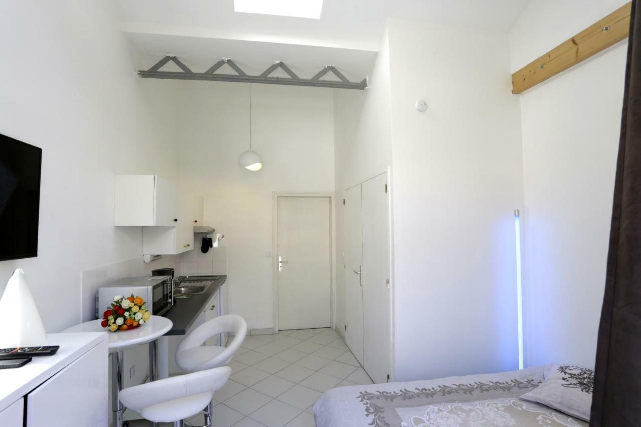 Les Bains Douches Aparthotel เปรีเกอ ภายนอก รูปภาพ